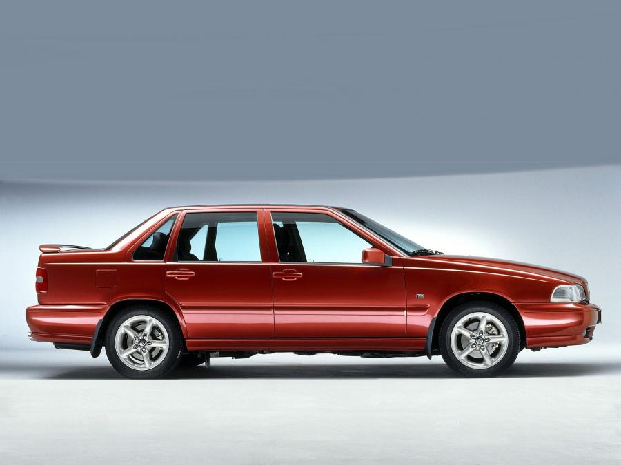  Volvo S70 1997 года  (фото 2 из 6)